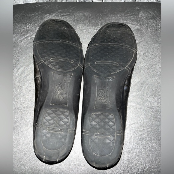 Life Stride Women's silver Flats - Picture 2 of 2